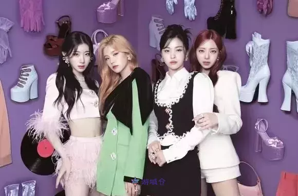 ITZY日本第三张单曲「Algorhythm」5月15日发售! ITZY日本第三张单曲「Algorhythm」5月15日发售!