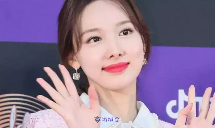 JYP娱乐证实TWICE娜琏正在为Solo回归做准备!期待时隔两年的首张新专辑 JYP娱乐证实TWICE娜琏正在为Solo回归做准备!期待时隔两年的首张新专辑