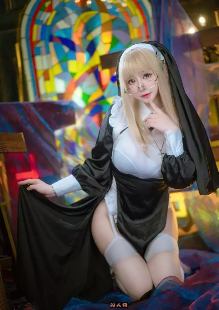 动漫博主@叉子宝宝暴躁小姐姐写真作品套图 美图合集 第1张