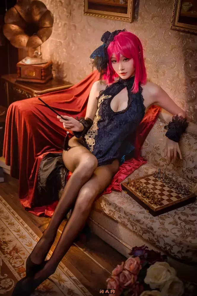 微博博主@沧霁桔梗-写真Cos作品套图 COS美图 第3张