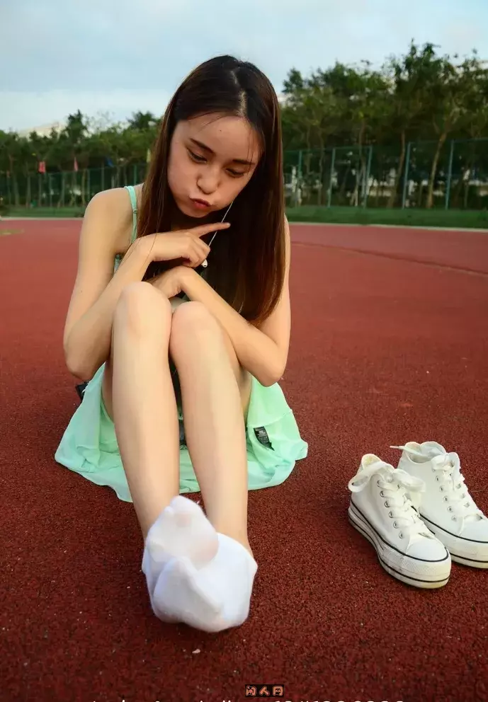 战前女神-足控爱好者原版套图收藏合集打包 美图合集 第6张