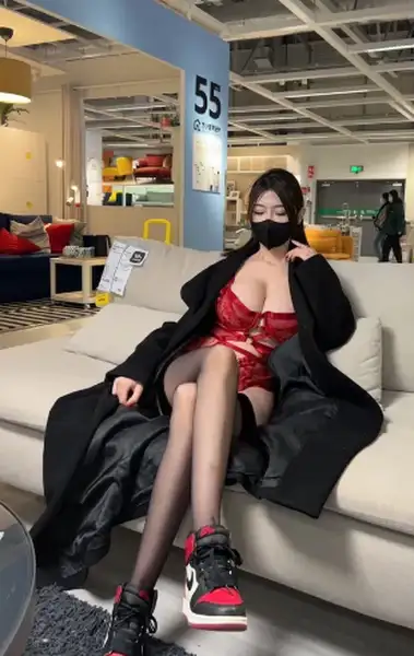 网红博主@脸红Dearie微密小蓝鸟收费写真合集打包 美图合集 第6张