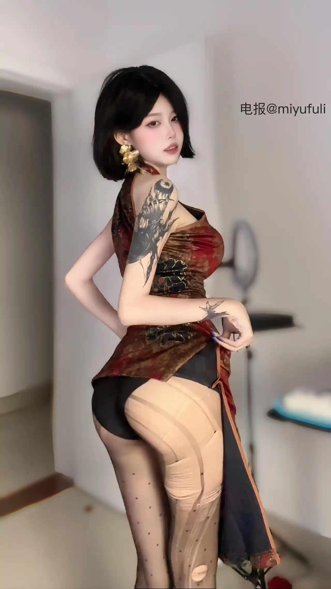 抖音@小哭包不哭颜值女神 岛遇+微 精美视图合集 博主图集 第4张