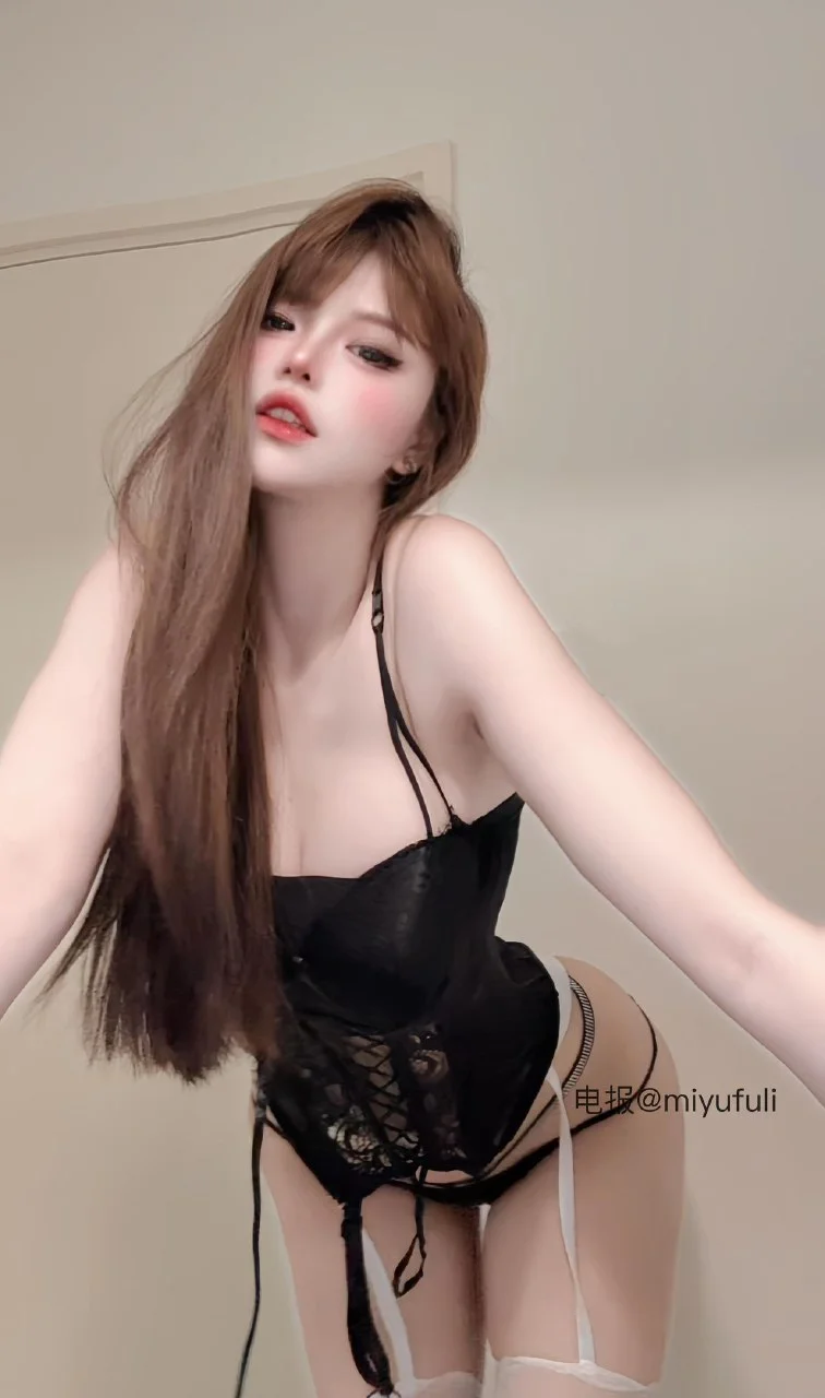 抖音空心柚七+抖音饭鹿鹿鹿痴颜值女神精美写真视图合集 博主图集 第6张